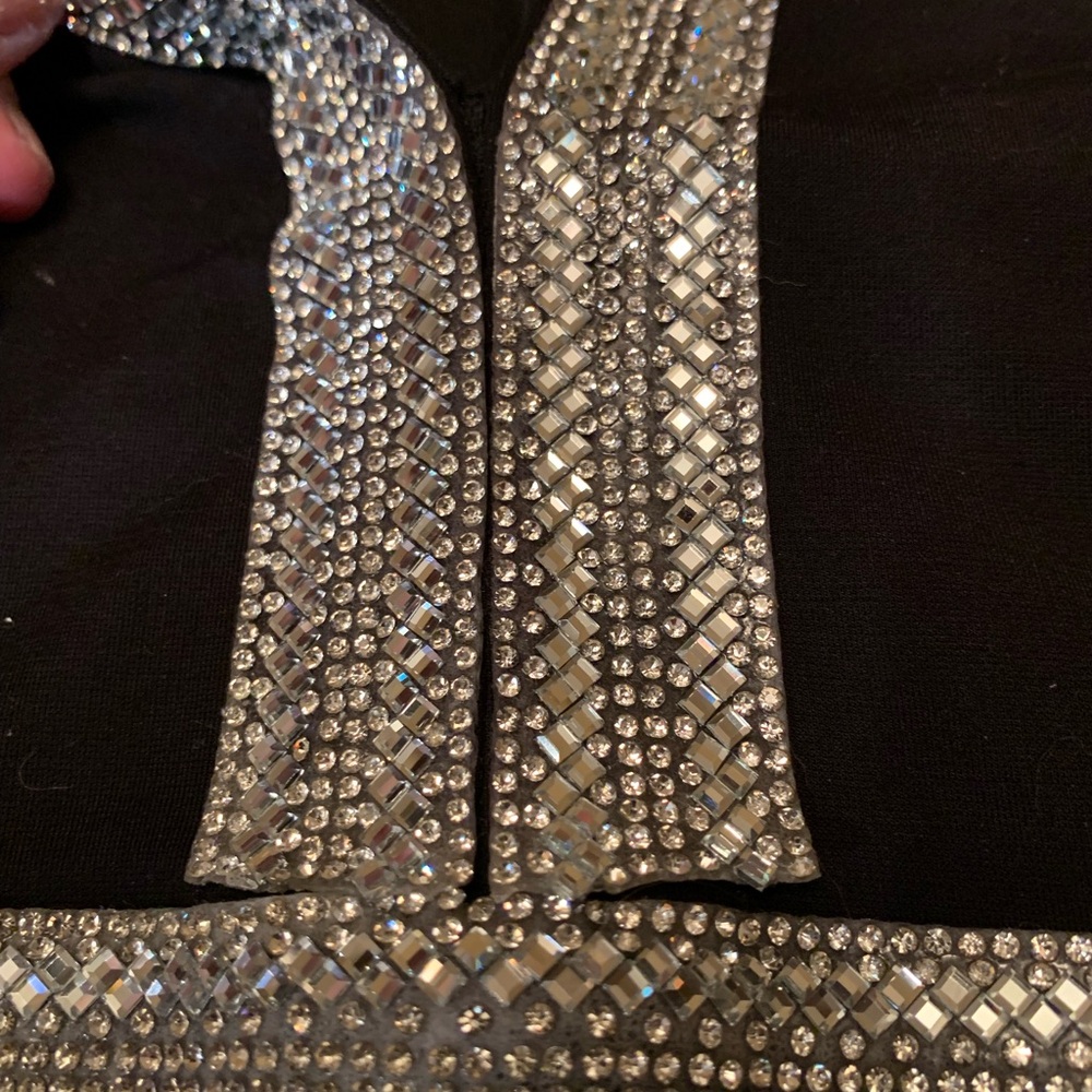Absolutely stunning size  M , sexy black BeBe dress with sparkly application ❤️